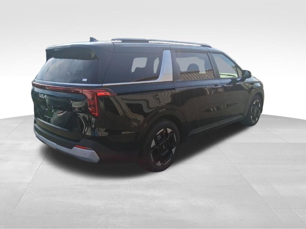 Used 2026 Kia Carnival EX FWD image 5