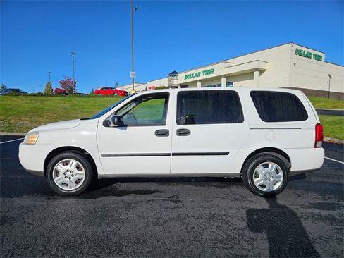 Used 2008 Chevrolet Uplander w/ Climate Package image 6