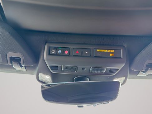 Used 2024 Chevrolet Corvette Stingray Coupe w/ Battery Protection Package image 35