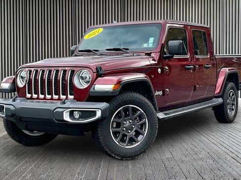 Used 2021 Jeep Gladiator Overland w/ Popular Equipment Package image 2