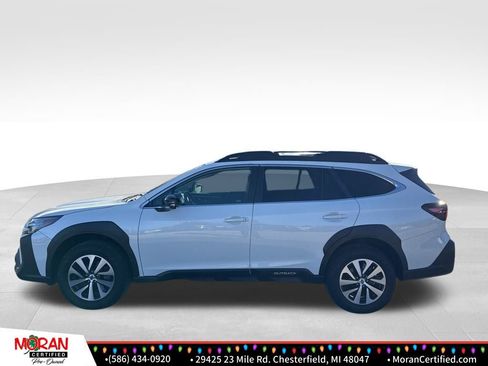 Used 2024 Subaru Outback Premium image 2