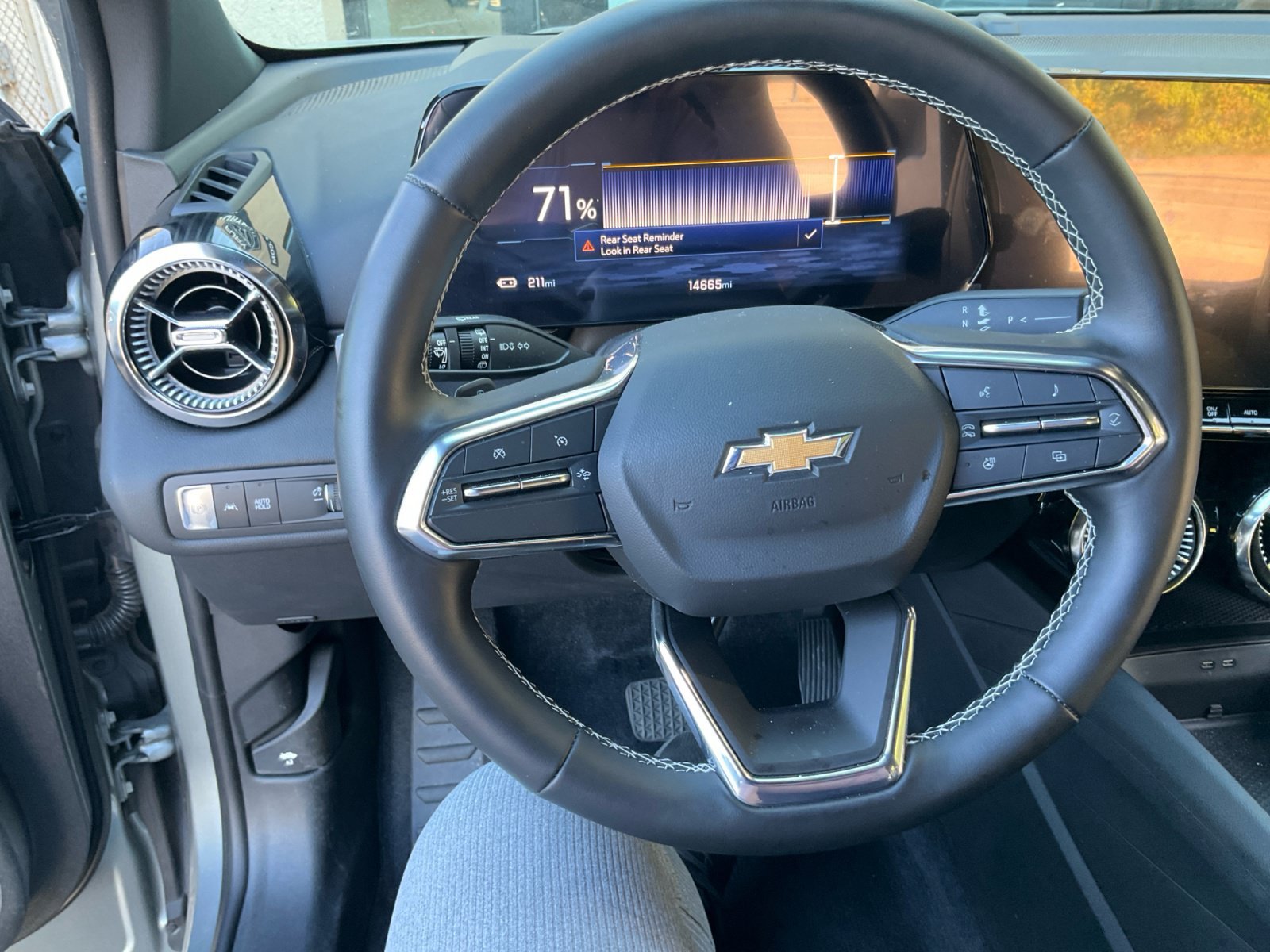 Used 2024 Chevrolet Blazer EV LT AWD/4WD image 27