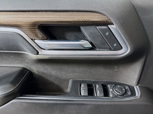 Used 2022 Chevrolet Silverado 1500 RST image 18