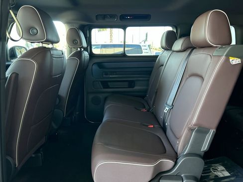 New 2025 Volkswagen ID. Buzz Pro S image 41