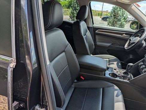 Used 2023 Volkswagen Atlas SE FWD image 12