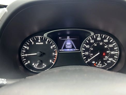 Used 2018 Nissan Pathfinder SL w/ Cargo Package image 28