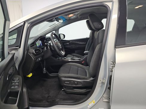 Used 2022 Chevrolet Bolt LT w/ Driver Confidence Package image 5