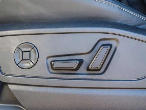 New 2025 Audi SQ5 Premium Plus image 25