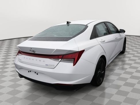 Used 2023 Hyundai Elantra Blue image 5
