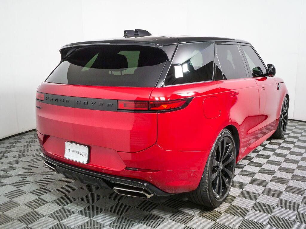 Used 2025 Land Rover Range Rover Sport Dynamic SE AWD/4WD image 30