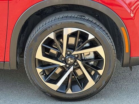 Used 2024 Mitsubishi Outlander SE image 7