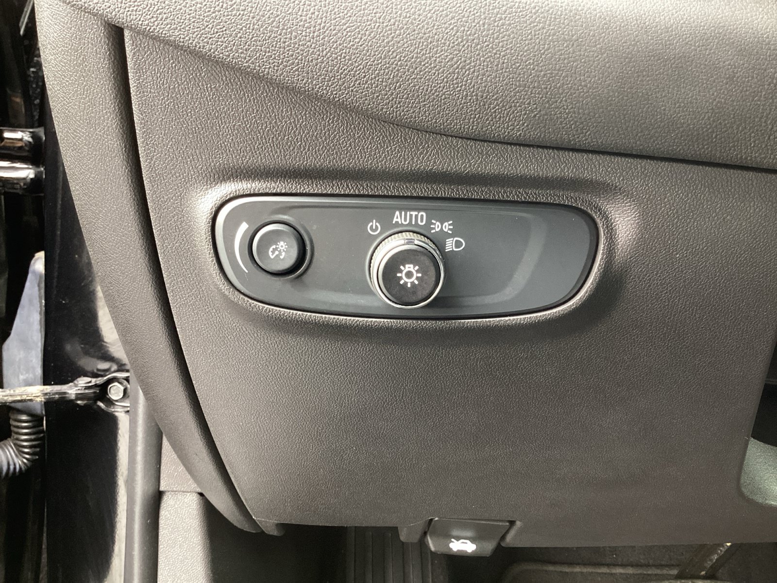Used 2024 Chevrolet Equinox LS w/ LS Convenience Package AWD/4WD image 28