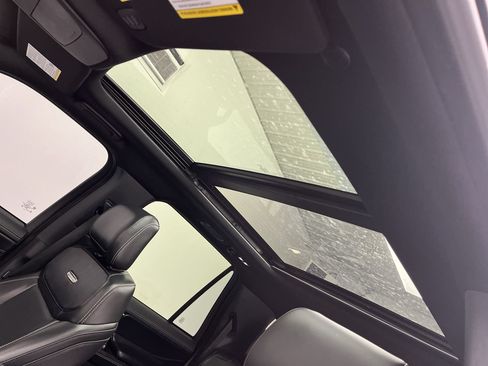 Certified 2025 Ford Expedition Max Platinum w/ Stealth Appearance Package AWD/4WD image 7