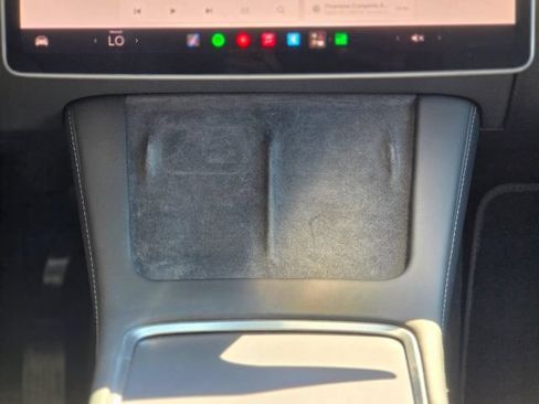 Used 2023 Tesla Model Y Long Range AWD/4WD image 26
