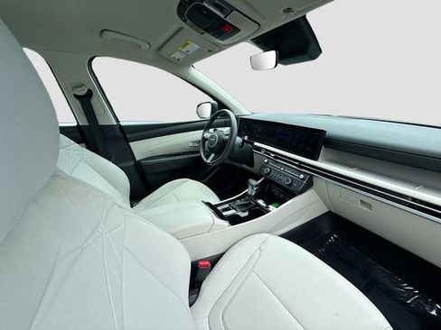 Used 2025 Hyundai Tucson SE FWD image 26