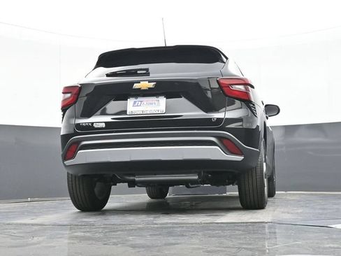 New 2026 Chevrolet Trax LT w/ LT Convenience Package FWD image 41