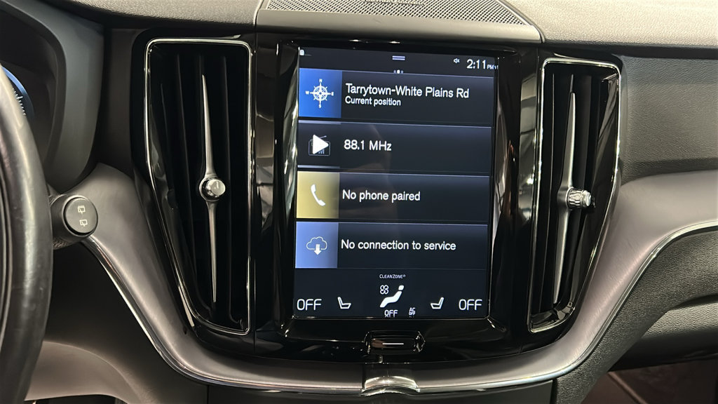 Used 2020 Volvo XC60 T5 Momentum w/ Protection Package Premier AWD/4WD image 16
