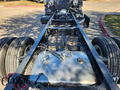 New 2025 Chevrolet Low Cab Forward 5500 XD RWD image 32