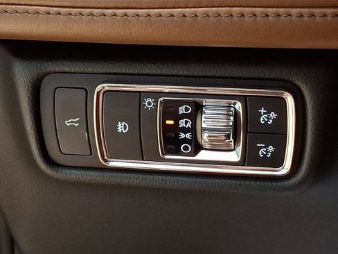 Used 2021 Lincoln Aviator Reserve w/ Equipment Group 202A AWD/4WD image 24