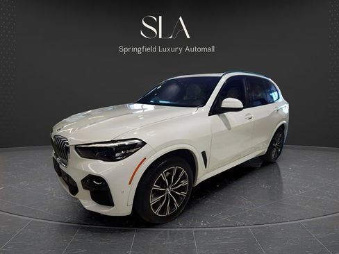 Used 2022 BMW X5 xDrive40i w/ M Sport Package AWD/4WD image 9