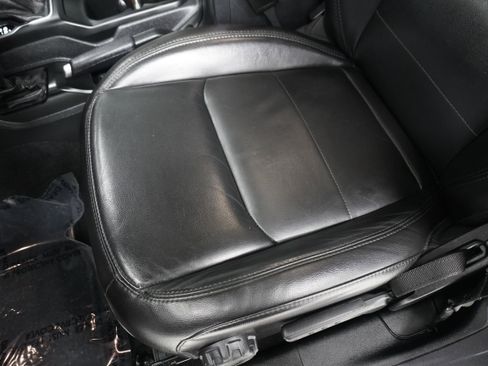 Used 2021 Jeep Gladiator Sport image 11