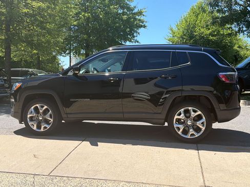 Used 2020 Jeep Compass Limited w/ Safety & Security Group AWD/4WD image 2