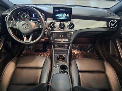 Used 2018 Mercedes-Benz CLA 250 image 10