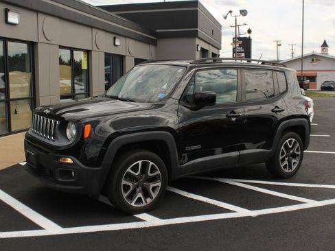 Used 2015 Jeep Renegade Latitude w/ Popular Equipment Group AWD/4WD image 1