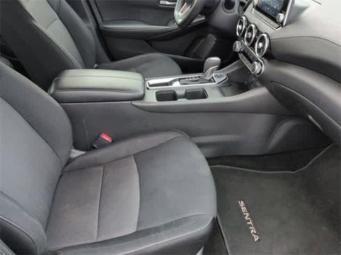Used 2024 Nissan Sentra SV image 21