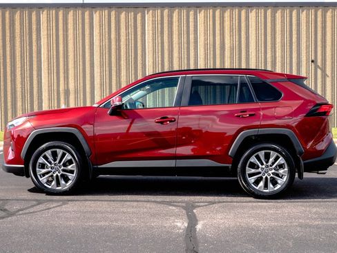 Used 2023 Toyota RAV4 XLE Premium AWD/4WD image 13