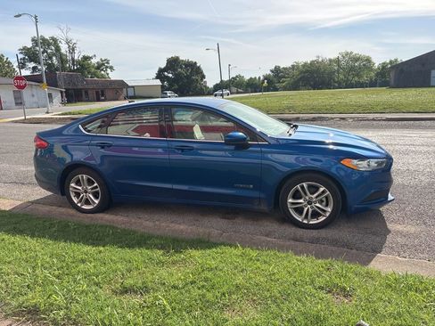 Used 2018 Ford Fusion S FWD image 8