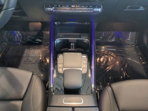 Certified 2021 Mercedes-Benz GLA 250 4MATIC image 19