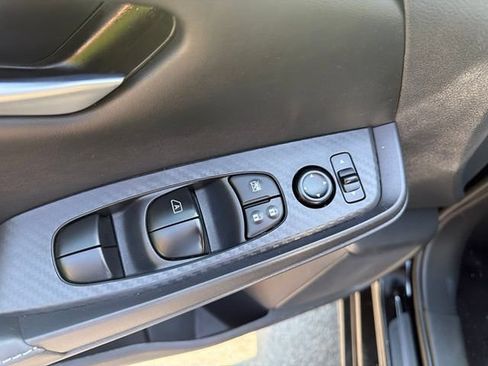 Used 2025 Nissan Sentra SV FWD image 14