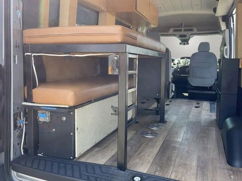 Used 2017 Ford Transit 350 XLT RWD image 42