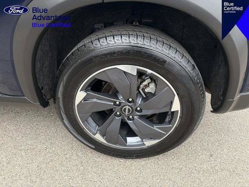 Used 2024 Nissan Rogue SV FWD image 8