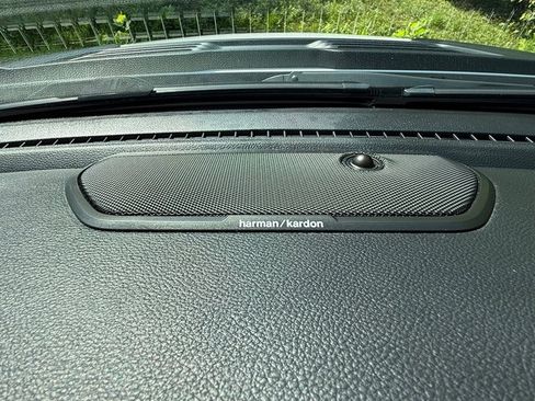 Used 2022 RAM 1500 Laramie AWD/4WD image 33