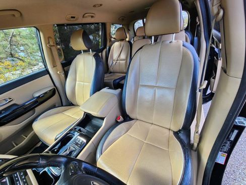 Used 2016 Kia Sedona SX Limited w/ Option Group 030 image 16