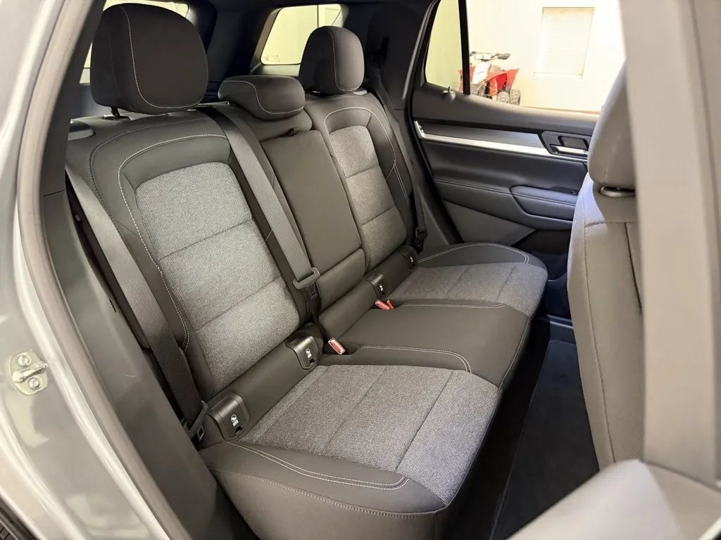 Used 2026 GMC Terrain Elevation AWD/4WD image 31