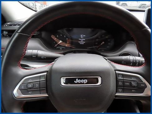 Used 2022 Jeep Compass Trailhawk w/ Sun and Sound Group AWD/4WD image 14