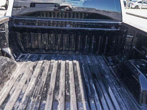 Used 2023 GMC Sierra 1500 Elevation image 24