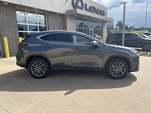 Used 2023 Lexus NX 250 FWD w/ Towing Package (2000 Lbs) image 14