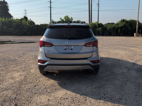Used 2017 Hyundai Santa Fe Sport FWD image 5