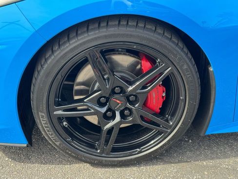 Used 2023 Chevrolet Corvette Stingray w/ Z51 Performance Package image 30