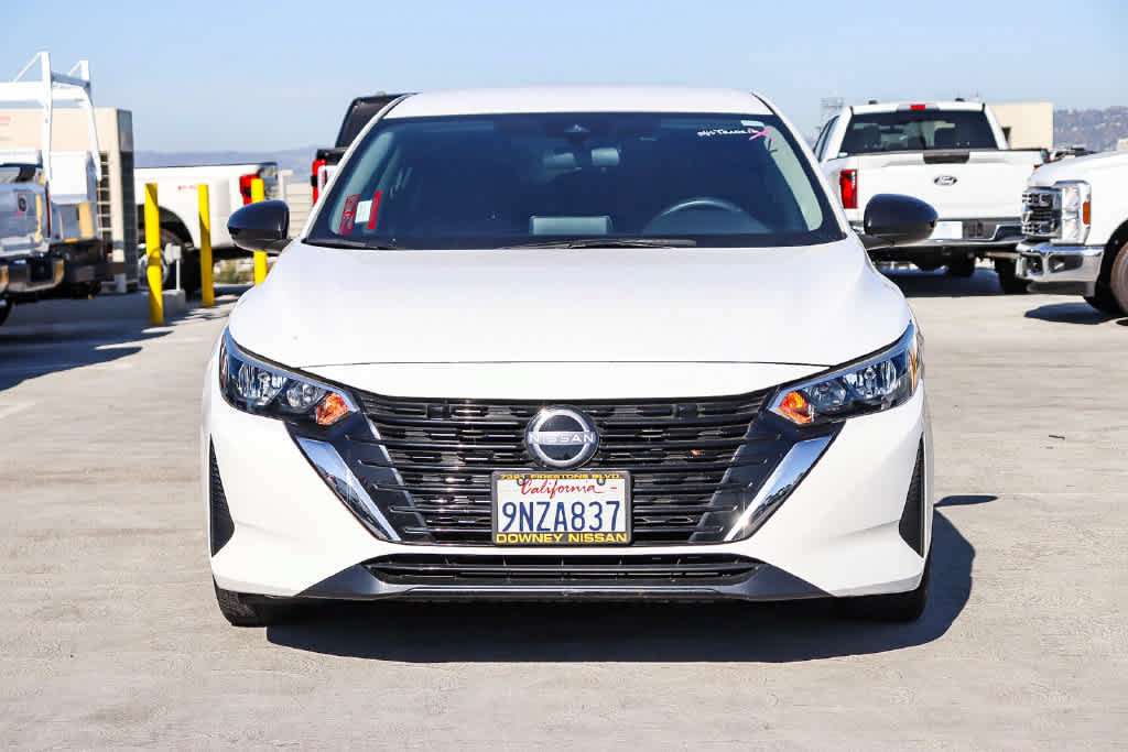Used 2024 Nissan Sentra SV FWD image 2