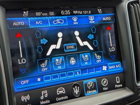 Used 2019 Maserati Levante GTS AWD/4WD image 19