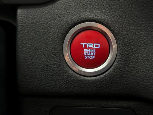 Used 2022 Toyota Tundra Limited image 21