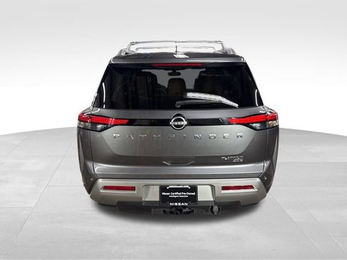 Used 2022 Nissan Pathfinder Platinum w/ Lighting Package (N93) image 4