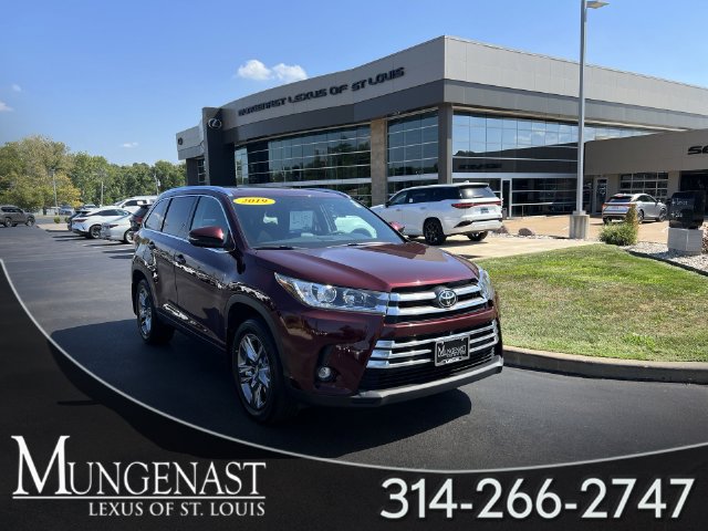 Used 2019 Toyota Highlander Limited Platinum AWD/4WD image 1