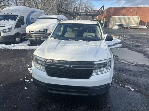 Used 2024 Ford Maverick XLT image 2