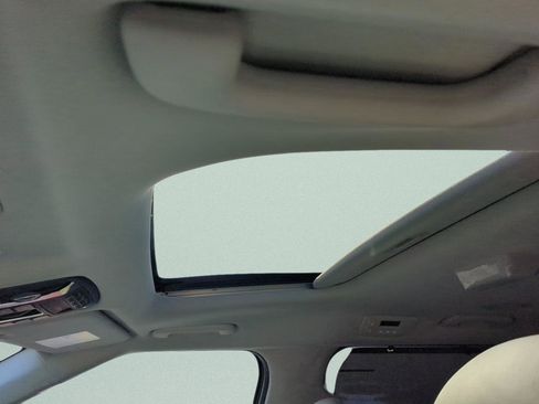 New 2026 Kia Carnival SX image 17